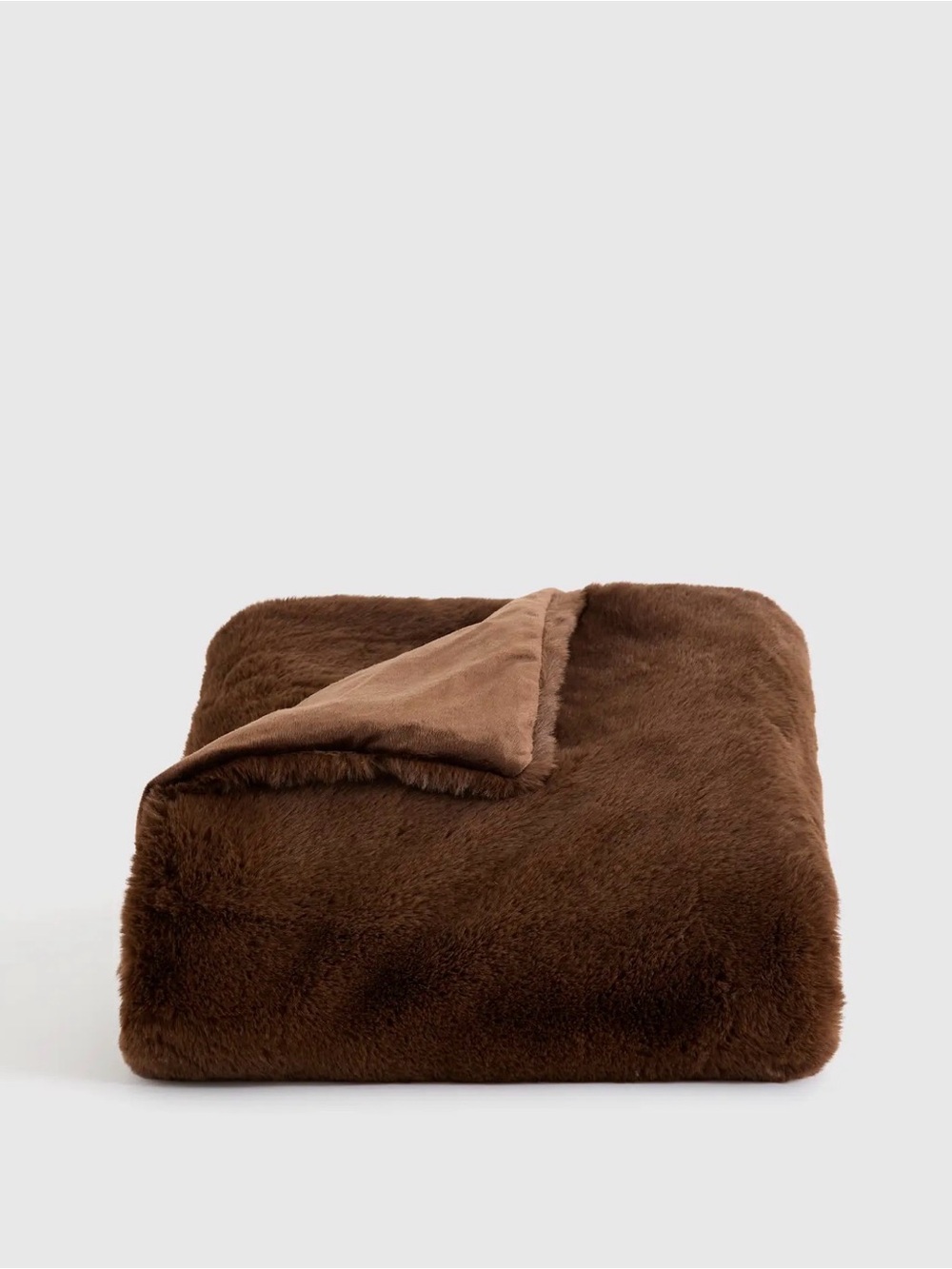 Quince Luxury Faux Fur Throw – Truffle 🤎 60"x80"